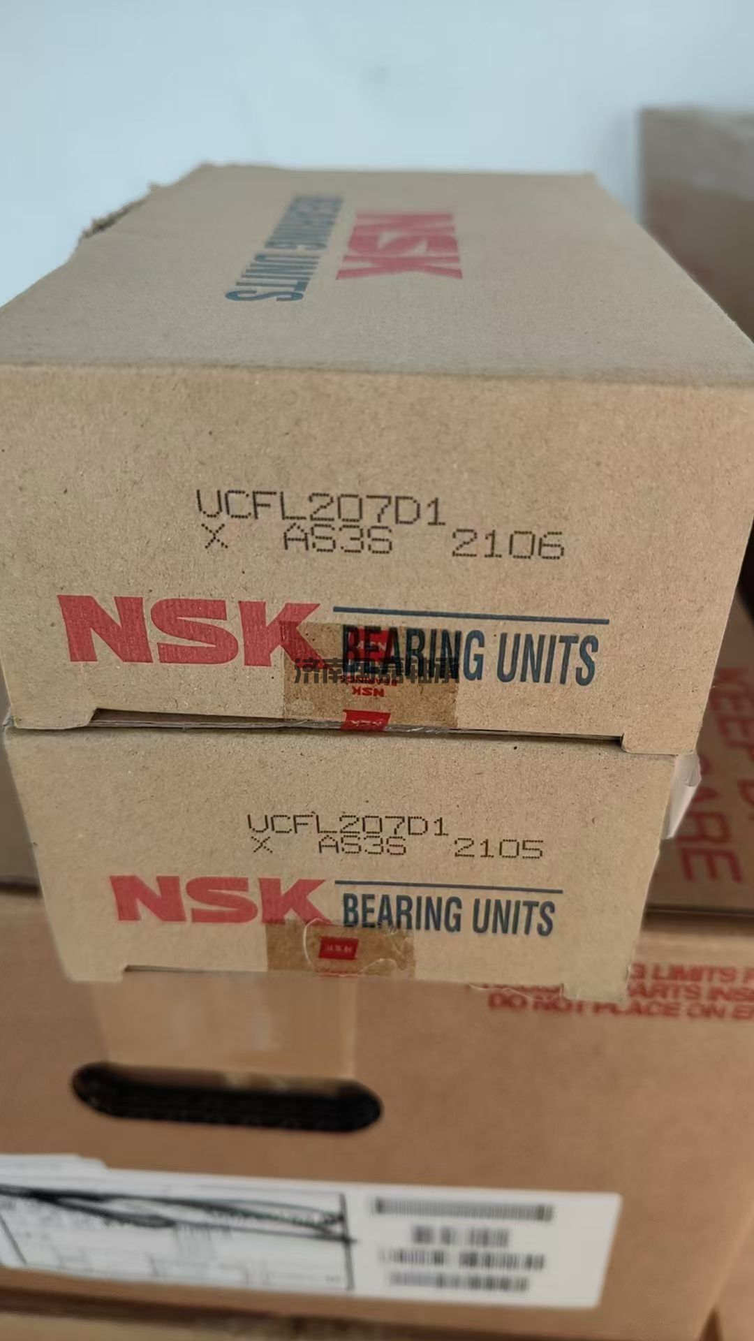 NSK UCFL207D1外球面轴承